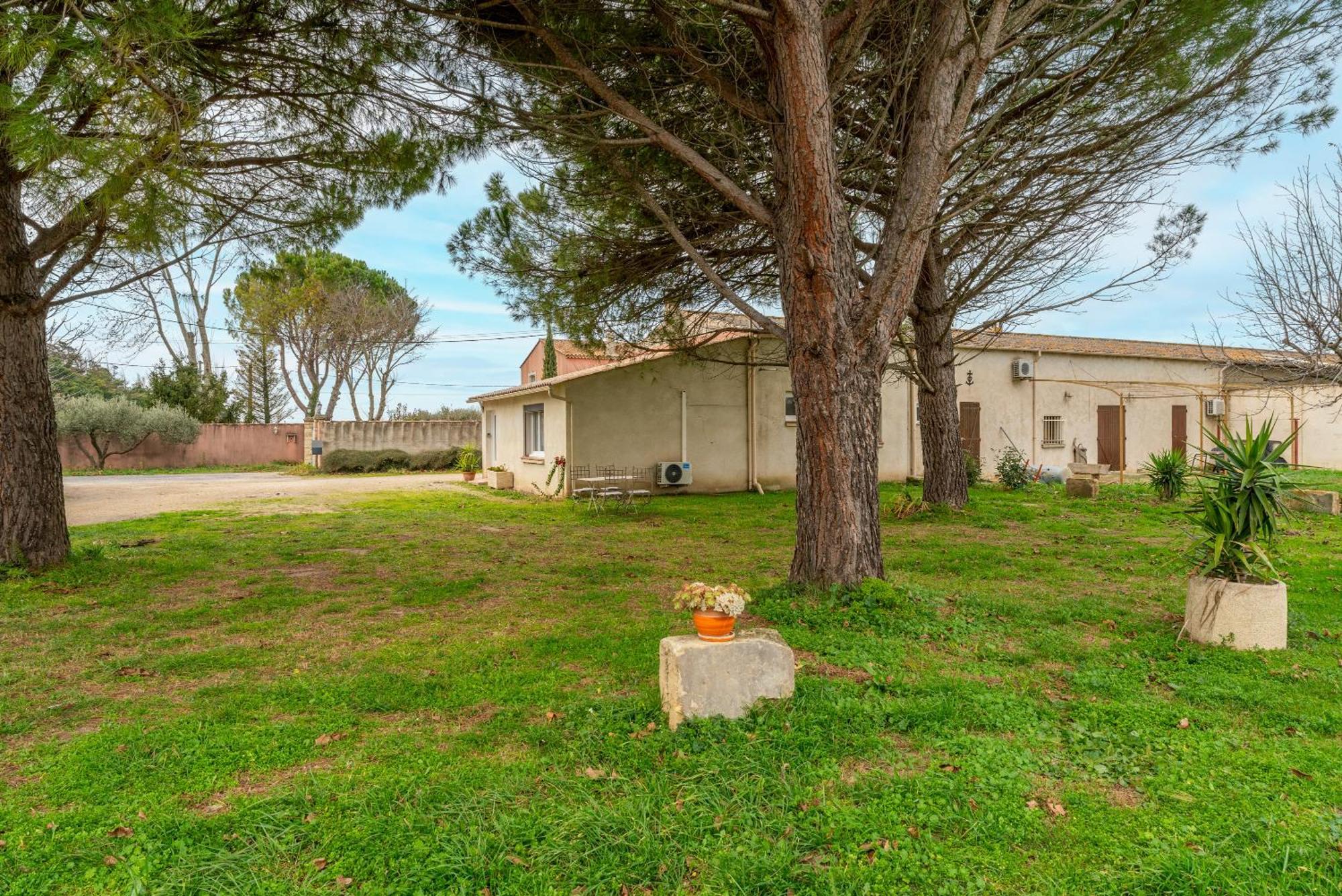 Maison Marquet Villa Beaucaire  Exterior photo